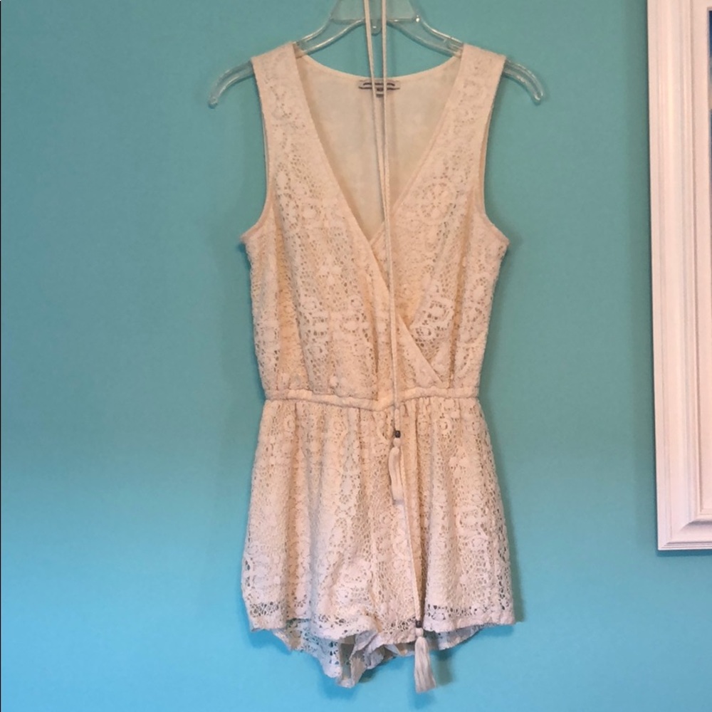 Cream Lace American Eagle Romper
